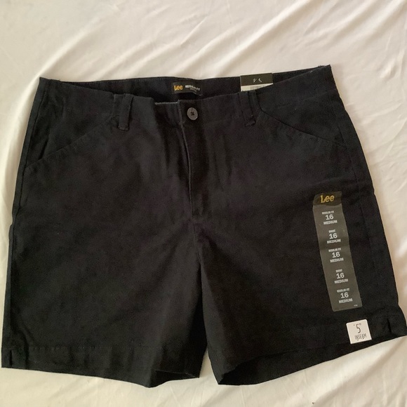 NWT Lee Womens short Regular Fit, Mid Rise, Black Color, Sz 16 Medium, 14 Medium - Picture 9 of 15